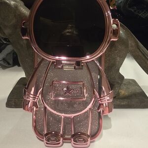 Set of 4 phone cases for iphone 13 pro.